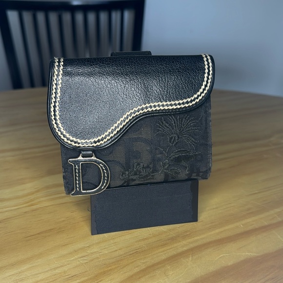 Authentic Christian Dior Trotter Saddle Wallet Black Canvas Floral Embroidery - Picture 1 of 9